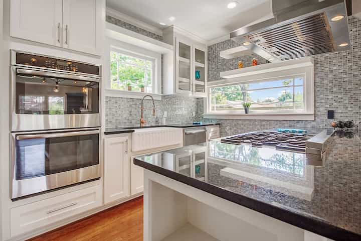 Hire kitchen refurbishment & appliances contractors in Palmer, Pennsylvania. Our expert fitters do extensions, design & installation.
